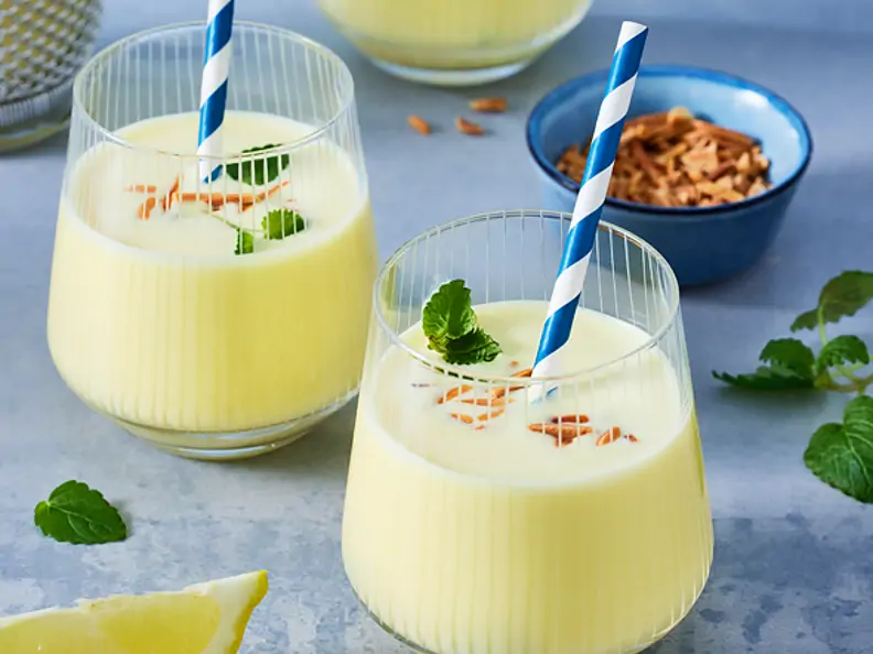 Mango-Lassi-Shake mit Buttermilch