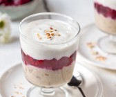 Overnight Oats mit Beerenkompott und ACTIVIA