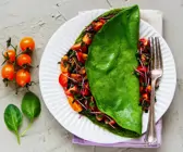 Spinatomelett mit Salat