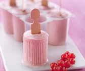 Quarkeis mit Beeren