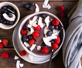Lila Smoothie-Bowl