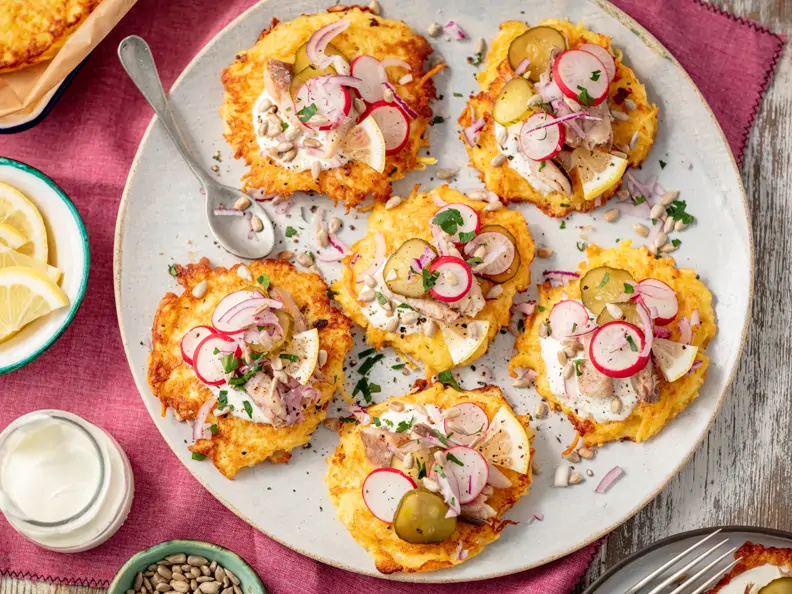 Kartoffelpuffer mit geräucherter Makrele