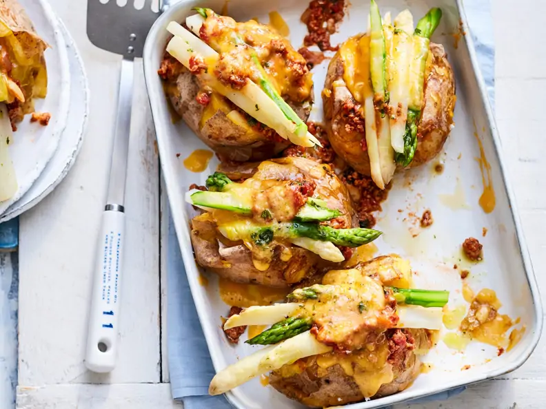 Gefüllte Ofenkartoffeln vegetarisch