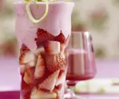 Limettenquark mit Erdbeeren