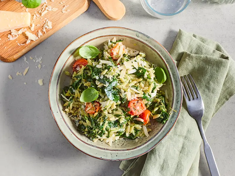 Blitz-Orzo-Pasta mit Spinat