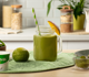 Mango-Matcha-Smoothie mit ACTIVIA Natur