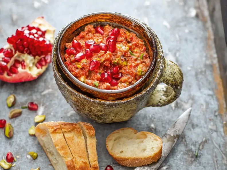 Paprika-Granatapfel-Paste Muhammara-Style