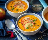 Kürbissuppe mit Apfel und Ingwer