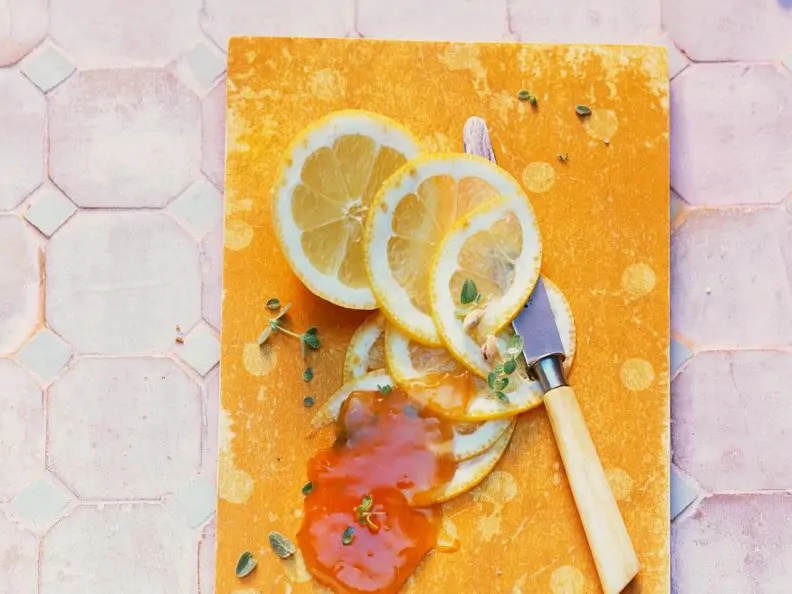 Apfelmarmelade mit Zitrone und Thymian