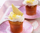Cupcakes mit Apfel und Sahne