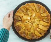 Gefüllter Apfelkuchen mit Quark-Leinöl-Decke