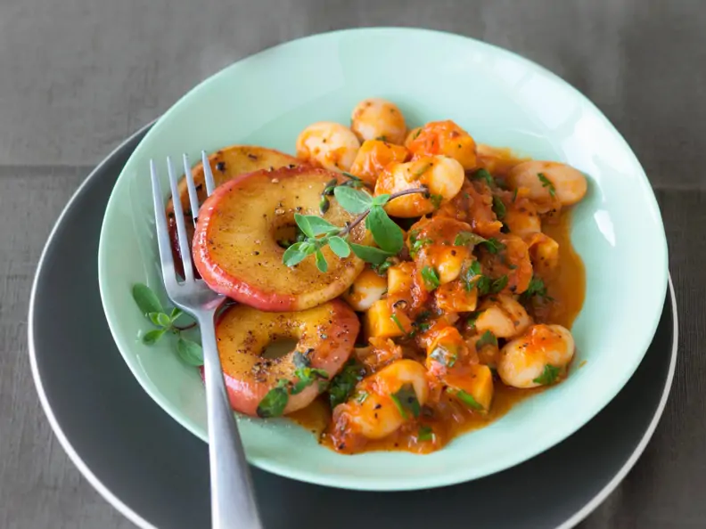 Weiße Bohnen mit Pastinaken und Apfel