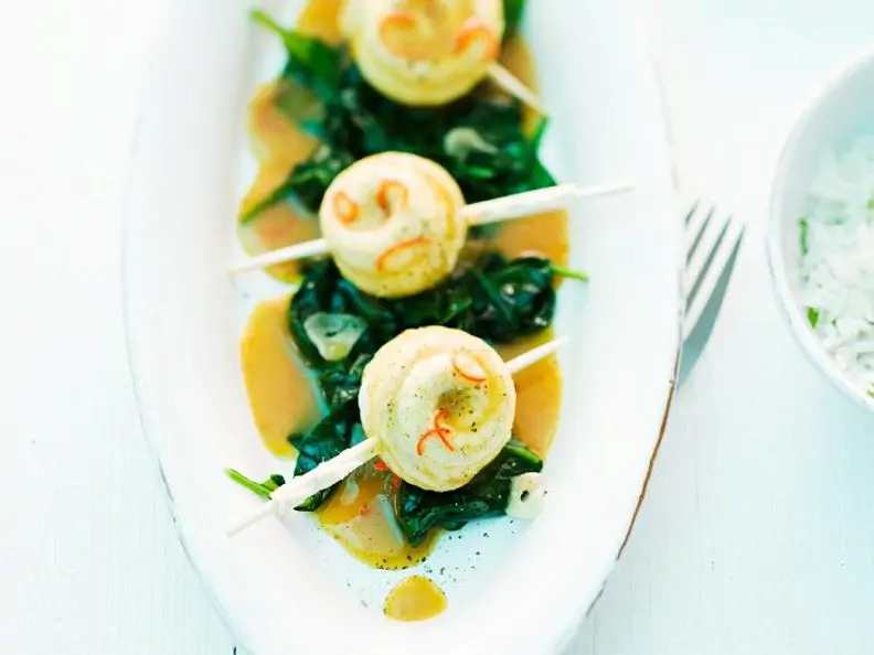 Seezungenröllchen mit Apfel-Curry-Sauce