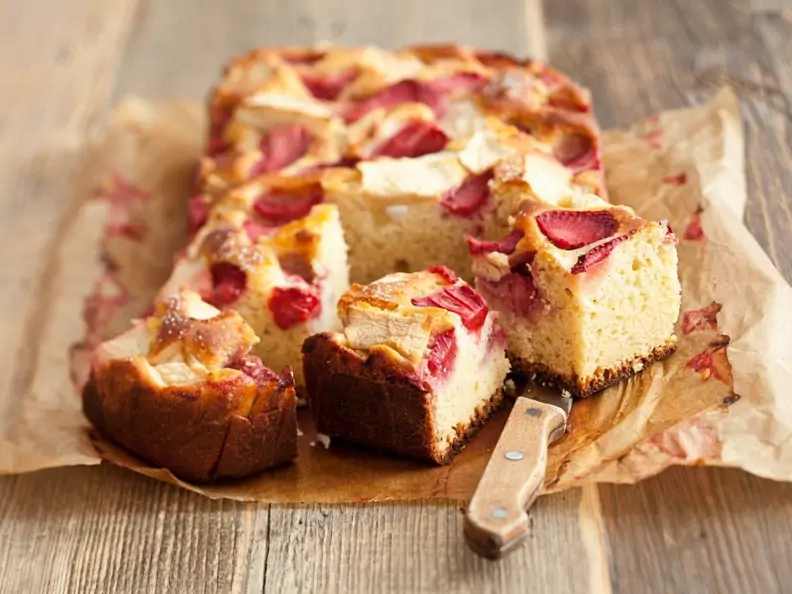 Erdbeer-Apfel-Blechkuchen