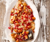 Karpfen mit Granatapfel und Zitronen-Honig-Sauce