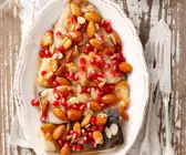 Karpfen mit Granatapfel und Zitronen-Honig-Sauce