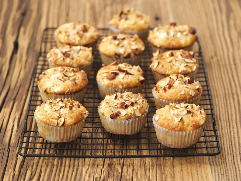 Apfel-Haselnuss-Muffins