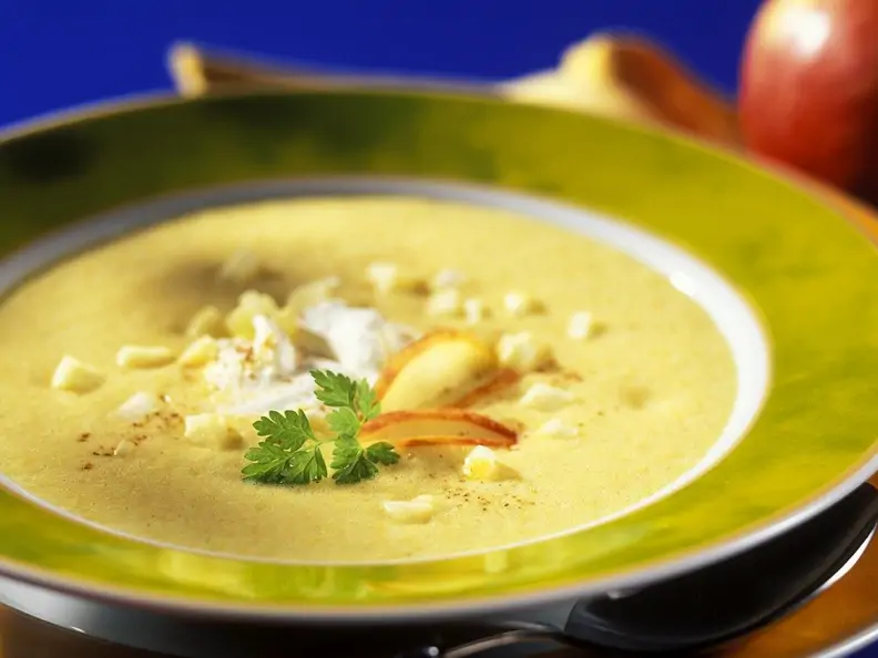 Gemüse-Apfelsuppe