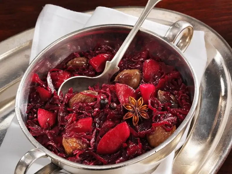 Blaukraut mit Apfel und Maroni