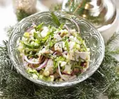 Heringssalat mit Apfel und Gurke