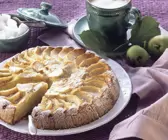 Klassischer Apfelkuchen mit Orange