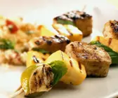 Tofu-Mango-Spieße vom Grill