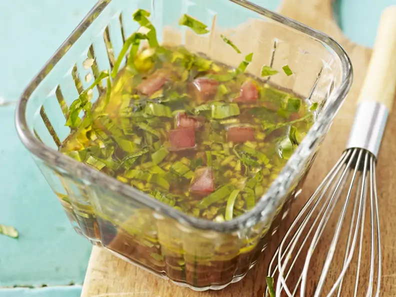 Salatdressing mit Bärlauch