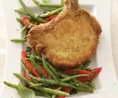 Schweinekotelett mit Parmesanpanade