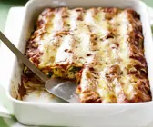 Überbackene Cannelloni mit Geflügel, Mais und Rucola