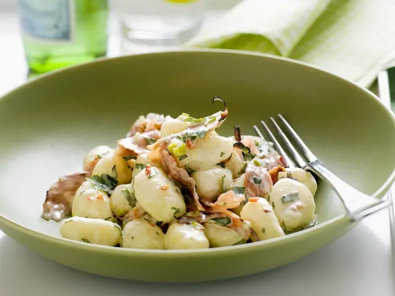 Scharfe Gnocchi mit Schinken