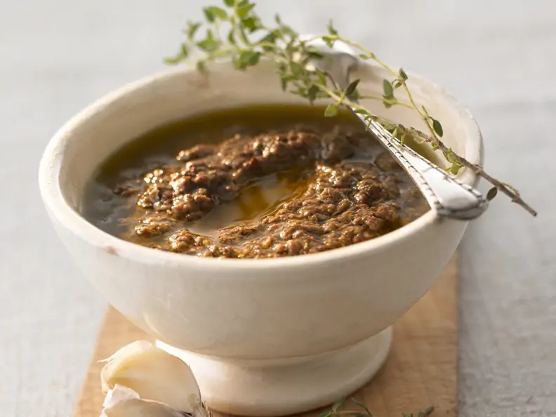Olivencreme nach provenzalischer Art
