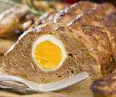 Hackfleischbraten mit Ei