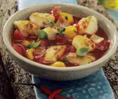 Scharfe Fischsuppe auf andalusische Art