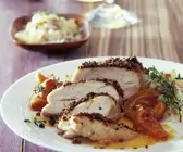 Hähnchenfilet mit gebratenen Aprikosen