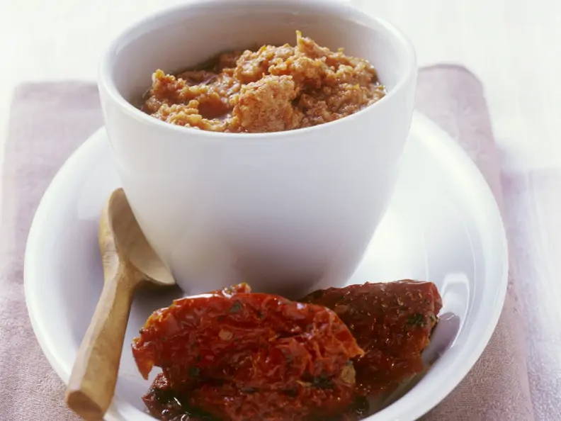 Pesto aus getrockneten Tomaten