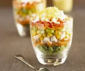 Schichtsalat im Glas
