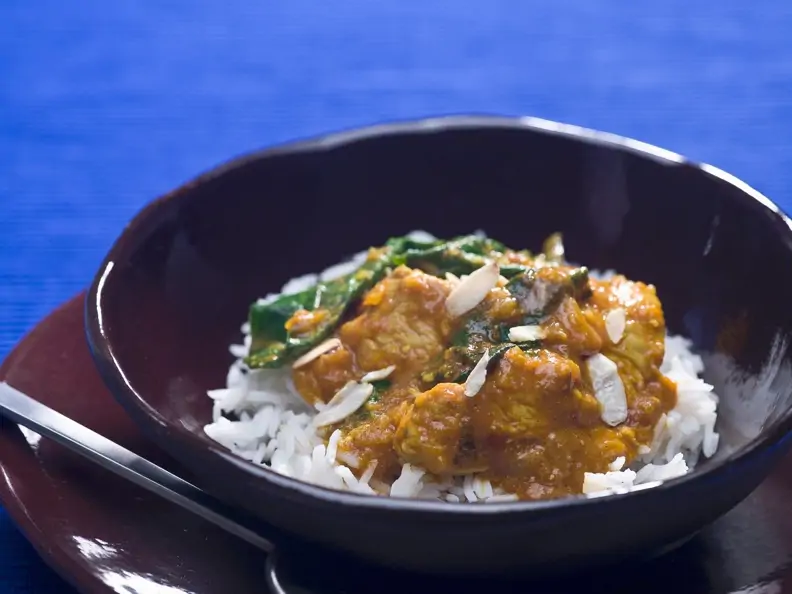 Curry mit Truthahn und Reisbeilage