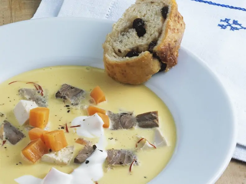Saure Suppe auf Kärntner Art (Villacher Kirchtagssuppe)