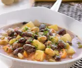 Bohneneintopf mit Erdnüssen und Koriander
