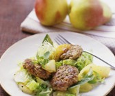 Wildbuletten mit Birnen und Kohl
