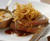 Rostbraten mit Zwiebeln