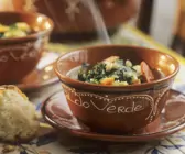Kohlsuppe aus Portugal mit Chorizo