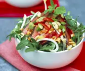 Rucola-Rumpsteak-Salat mit Erdnüssen