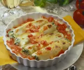 Überbackene Cannelloni mit Tomaten