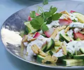 Zucchinirohkost mit Walnusssoße