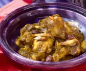 Tajine mit Hähnchen, Oliven und Zitrone