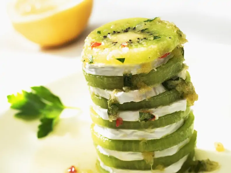 Kiwis mit Frischkäse