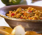 Reis mit Fleisch auf Balkan-Art