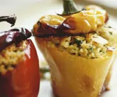 Paprikaschoten mit Couscous-Füllung