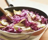 Rotkraut-Apfel-Salat